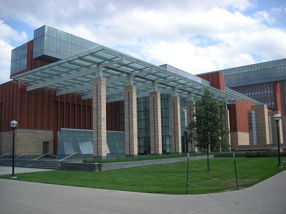 File:University of Michigan August 2013 221 (Ross School of Business).jpg